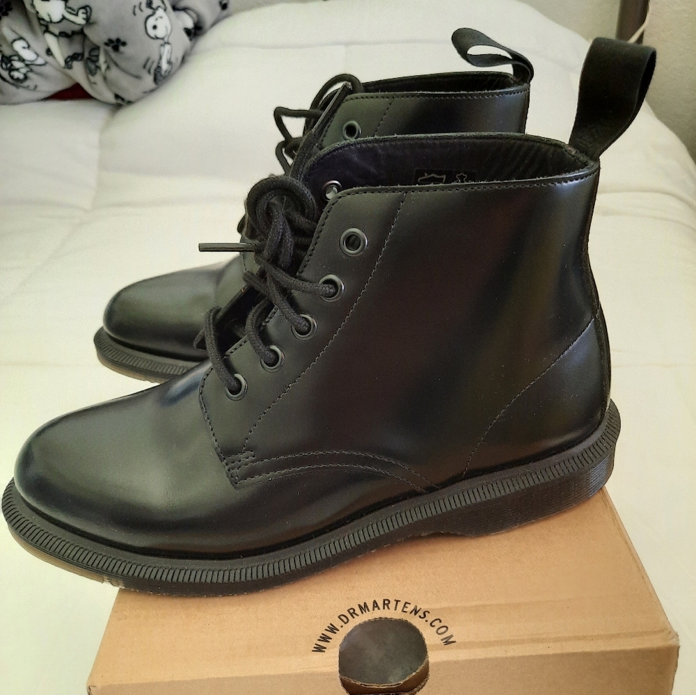 Dr. Martens Boots Emmeline Black Leather Size 6